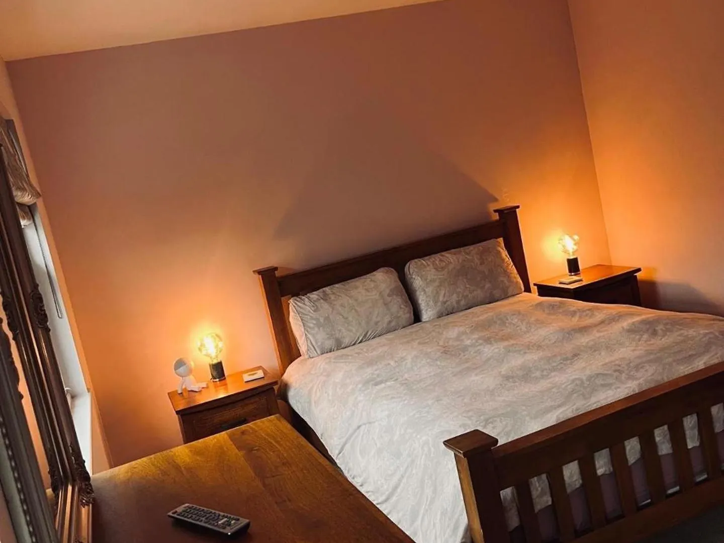 Central Beverley 4-Bedroom Townhouse 0*,  בריטניה